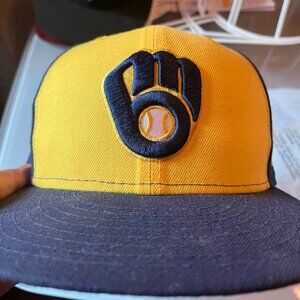 milwaukee Brewers size 7 fitted cap